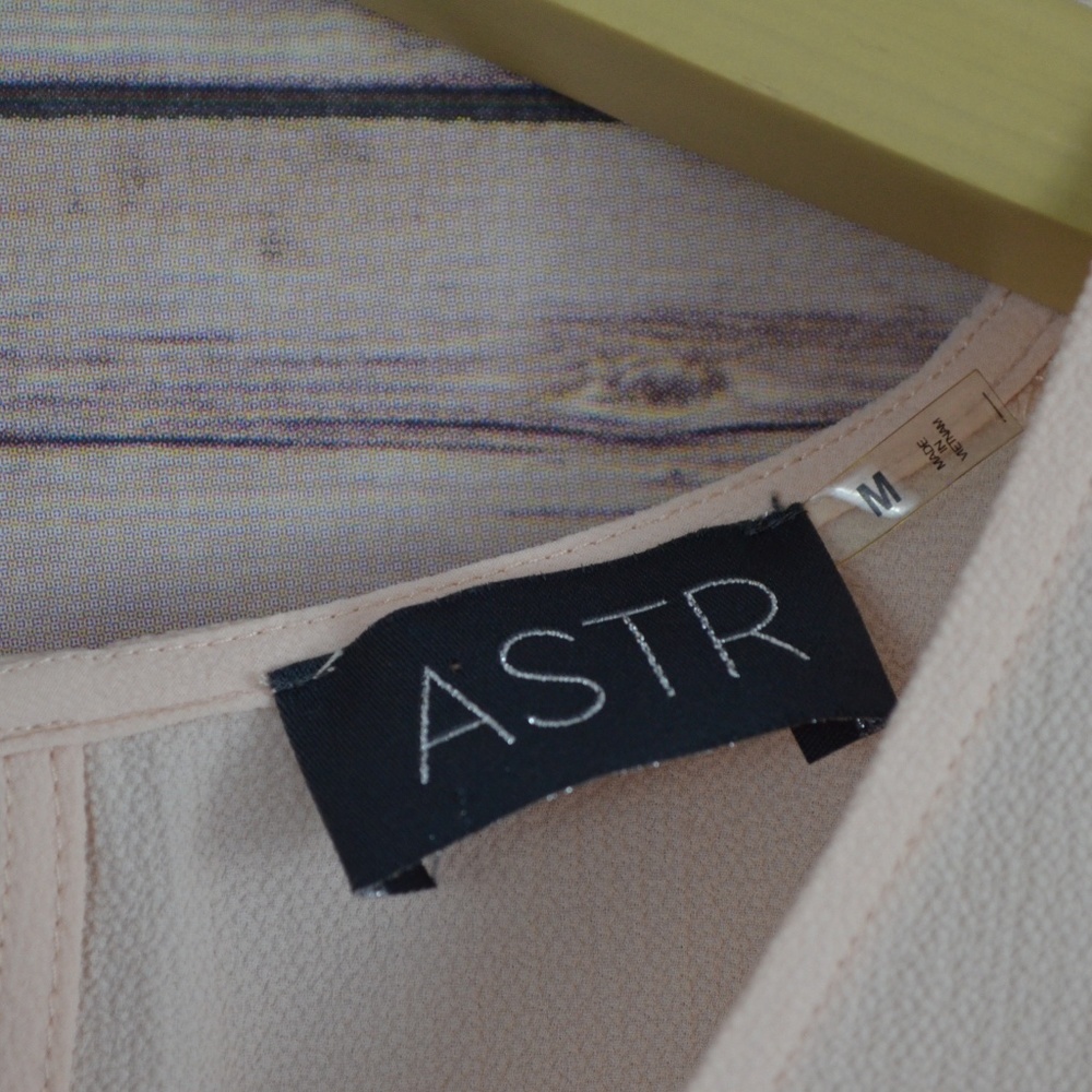 ASTR Lace Trimmed Top - Picture 4 of 4